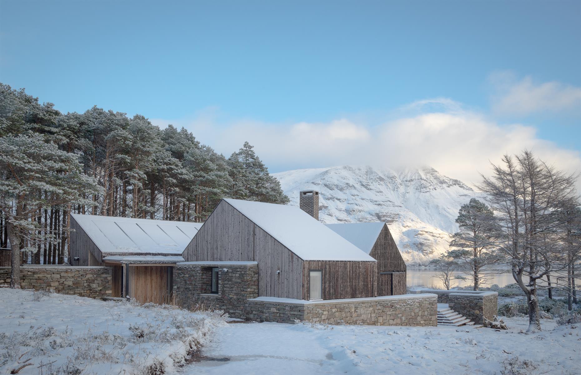 Lochside House by HaysomWardMiller Architects, West Highlands